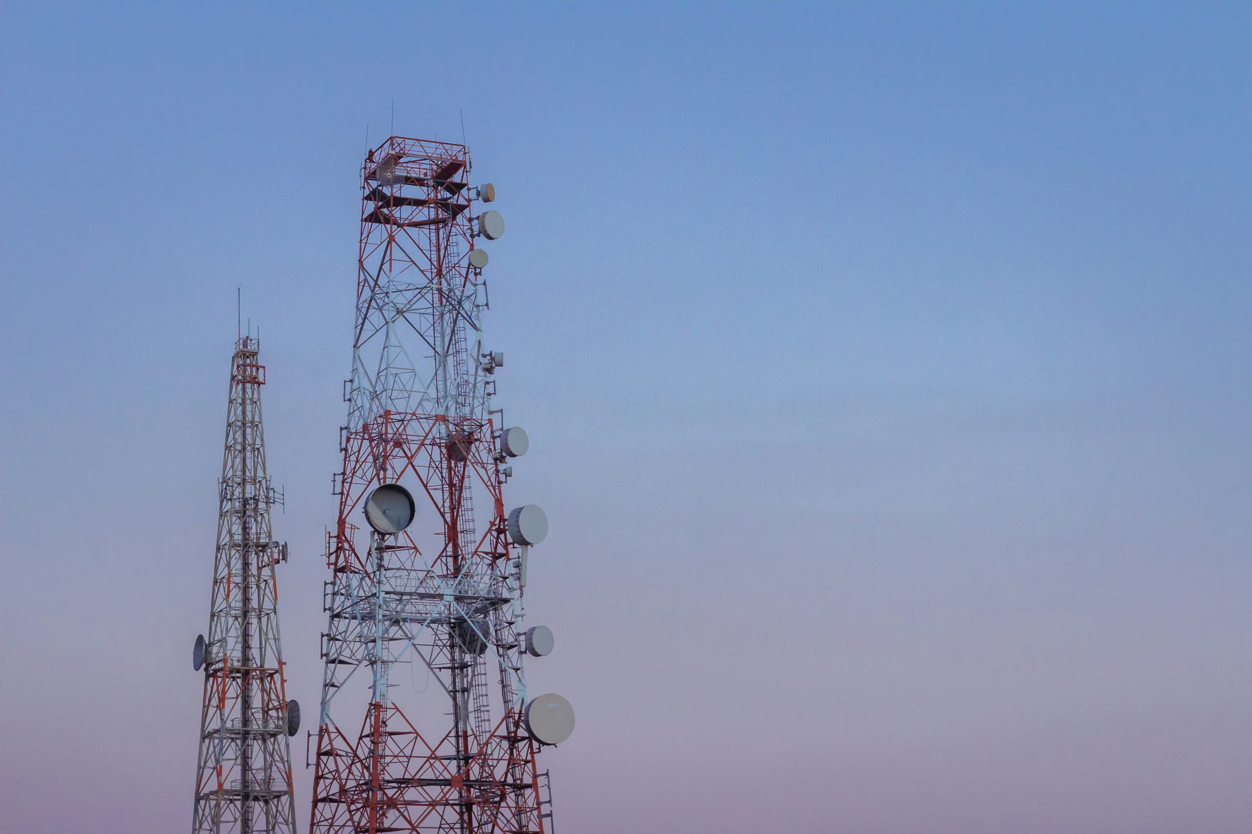 Telecomunicações | Outros destaques do Setor – Março e Abril